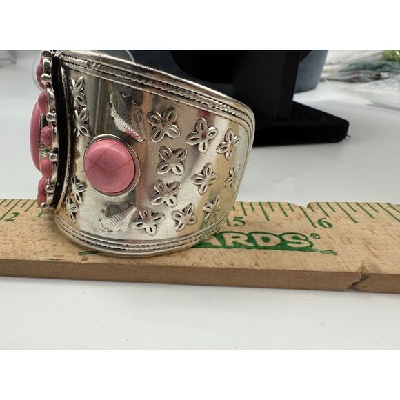 Pink & Silver Howlite Necklace Cuff Bracelet Set - Picture 8 of 8